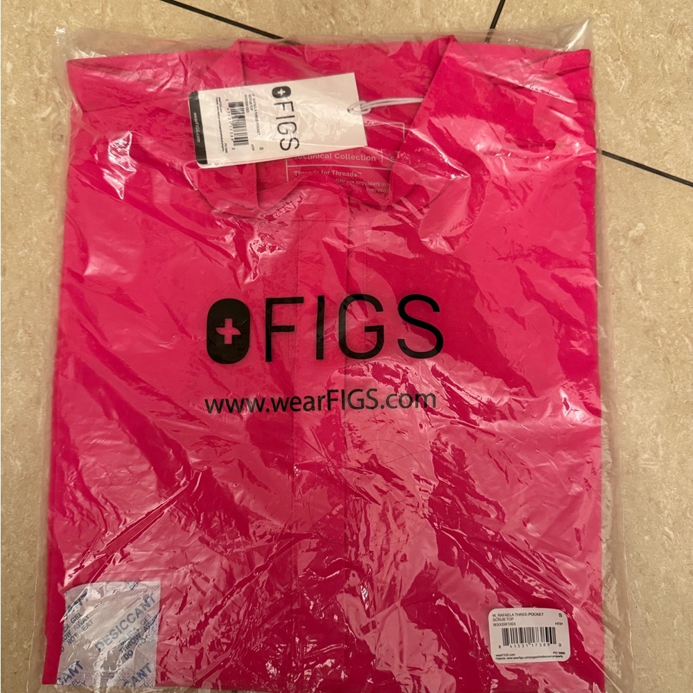 Figs Hot Pink Three-Pocket Scrub Top